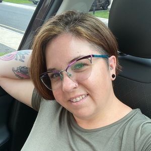 Meet your Posher, Noelle